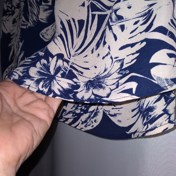 🎁 Gorgeous Paper Crane Double Layered Halter Tank Top - Picture 7 of 10